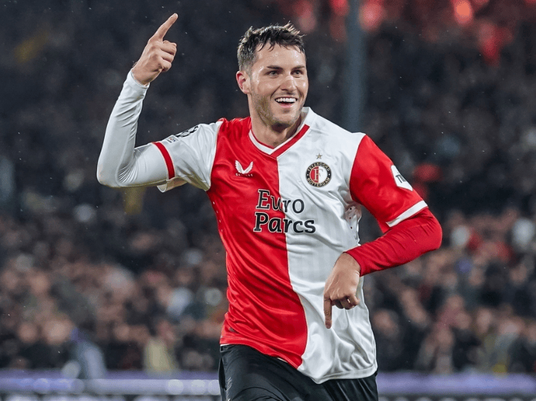 开云全站手机版下载关于费耶诺德迎西甲关键赛，转会期绝杀压哨，更衣室稳定，训练强度明显提升的信息